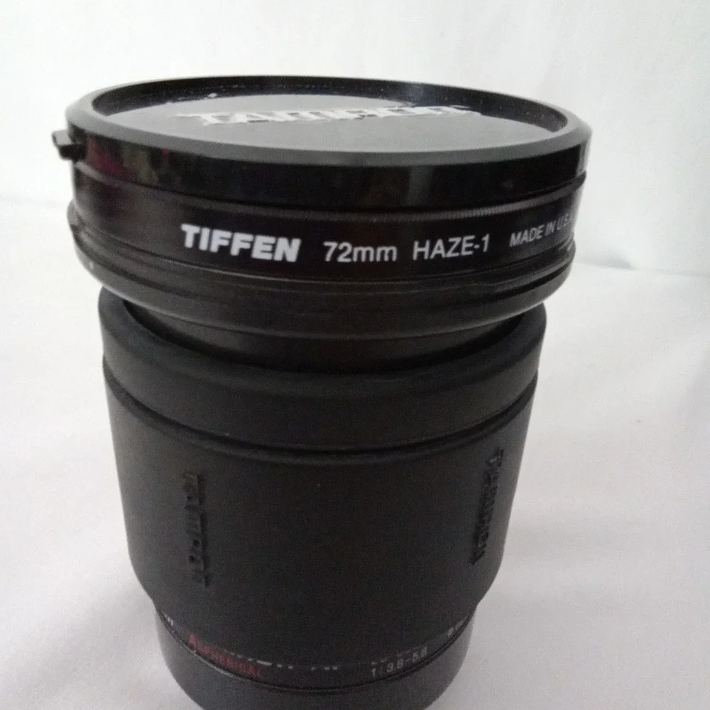 Tamron AF Aspherical 28-200mm f3.8-5.6 Lens for Canon EF with Tiffen 72mm Filter
